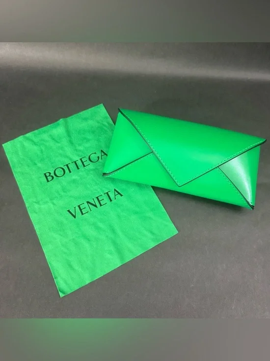 BOTTEGA VENETA SUNGLASSES MAGNETIC CASE AND CLOTH GREEN NEW - Picture 3 of 7